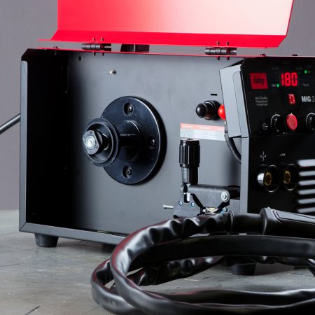 Сварочный полуавтомат FUBAG MIG 2400 BT со встроенной горелкой в Тамбове фото