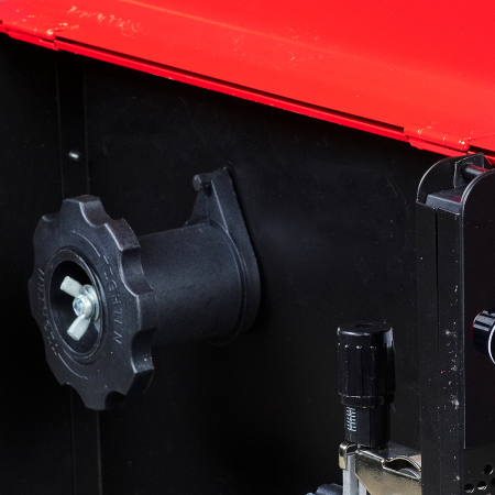 Сварочный полуавтомат FUBAG IRMIG 140 SYN LED с горелкой 150 А в комплекте в Тамбове фото