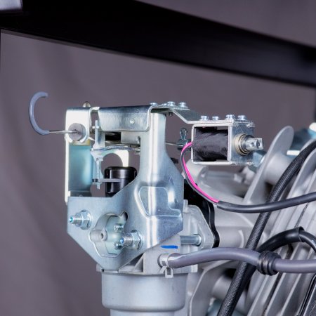 Бензиновый генератор FUBAG BS 8000 DA ES (трехфазный) с электростартером и коннектором автоматики в Тамбове фото