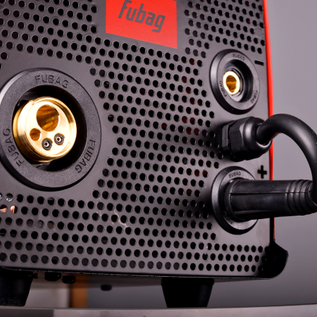 Сварочный полуавтомат FUBAG IRMIG 180 с горелкой FB 250 3 м в комплекте в Тамбове фото